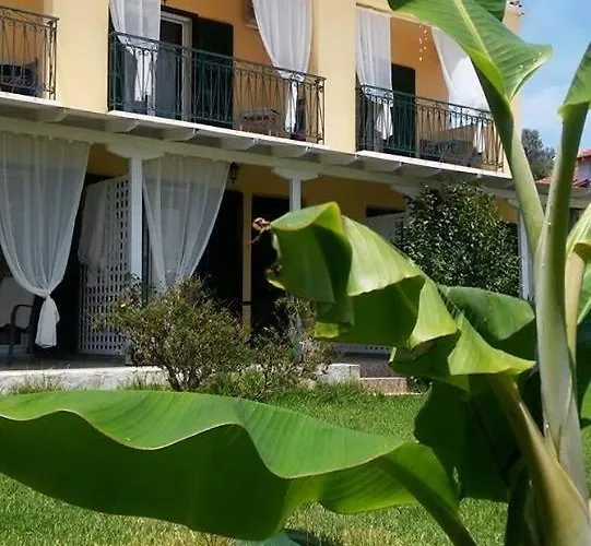 Ladina * Lygia (Lefkada)