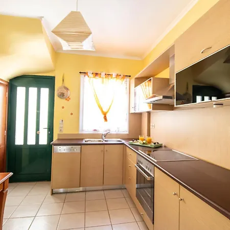 Ladina Country house *