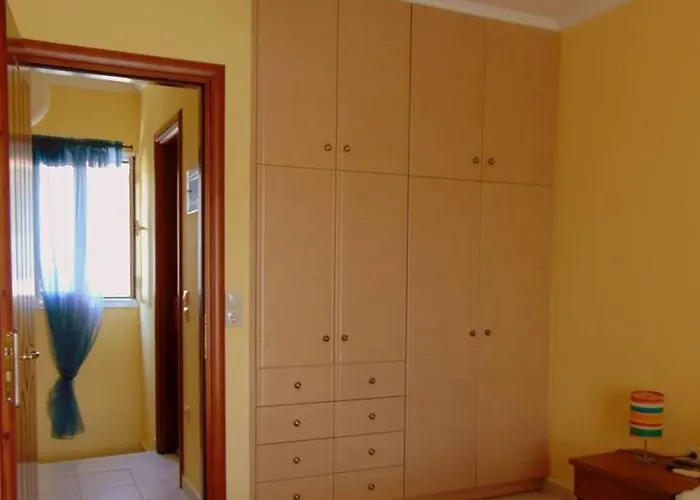 Ladina Casă la țară *